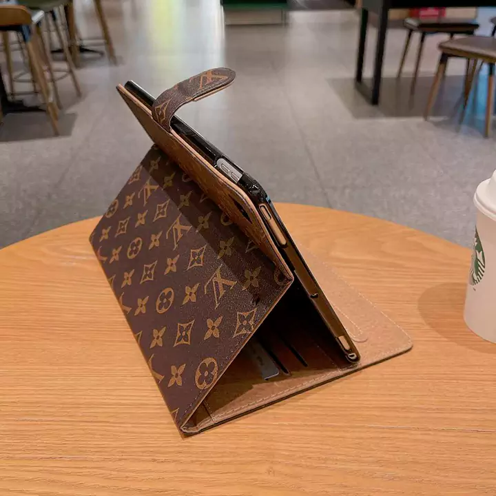 ipad ケース おしゃれ ブランド