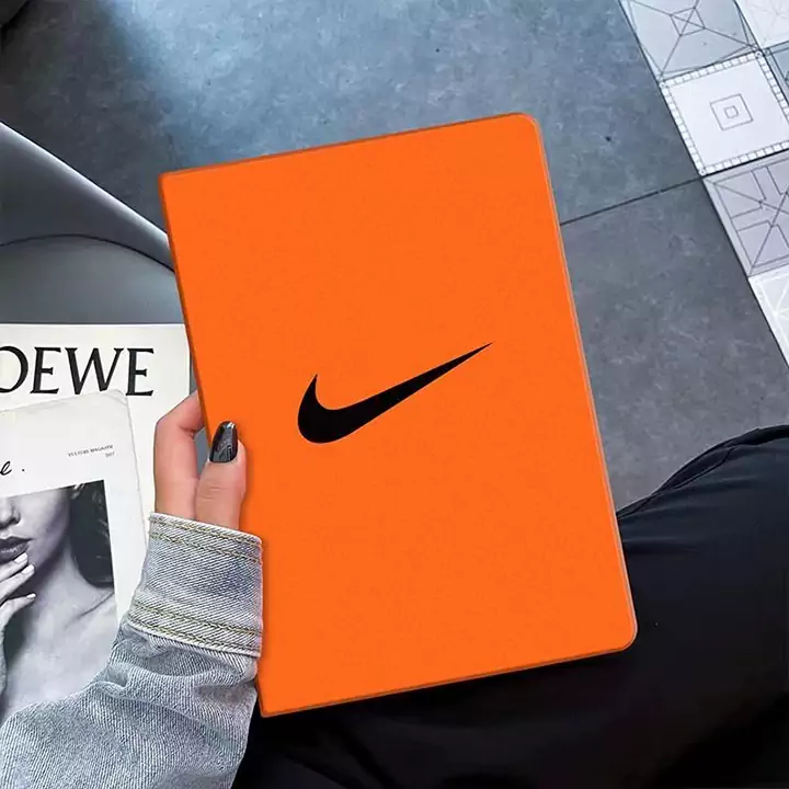 Nike ipad ケース